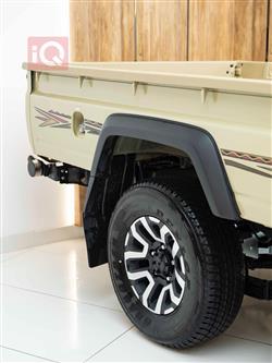 تويوتا لاند كروزر 70 بيك اب